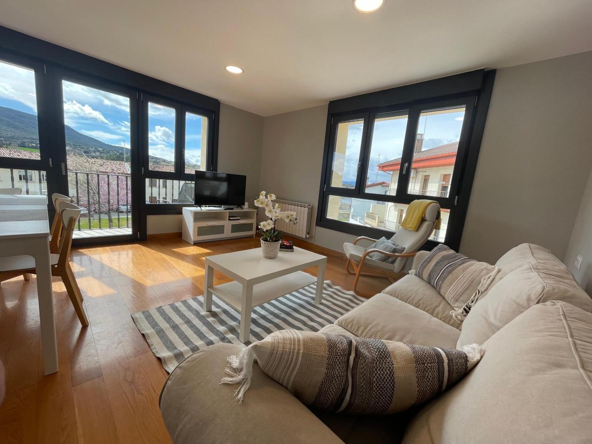 Apartamentos Montejurra Ayegui Luaran gambar