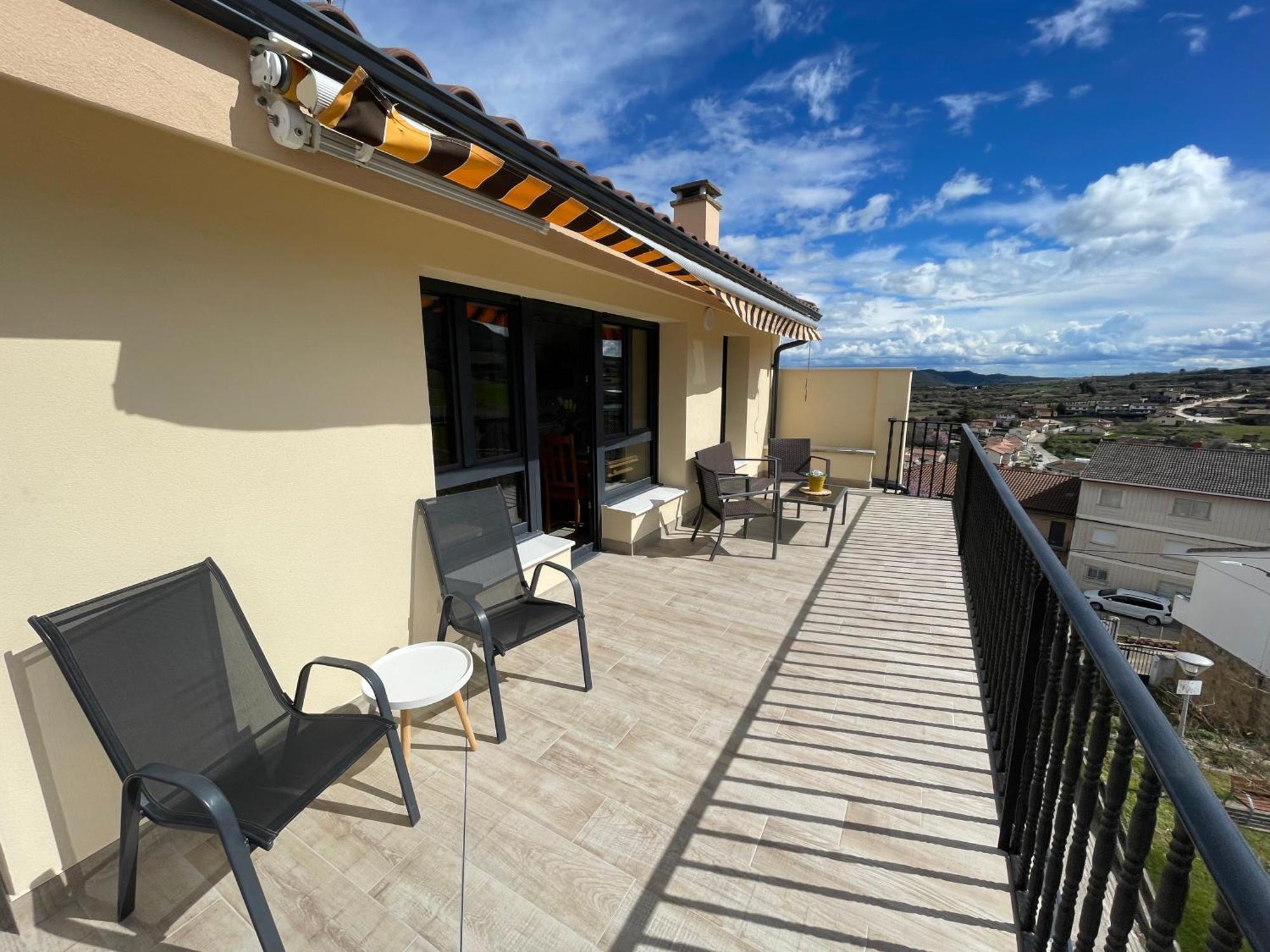 Apartamentos Montejurra Ayegui Luaran gambar