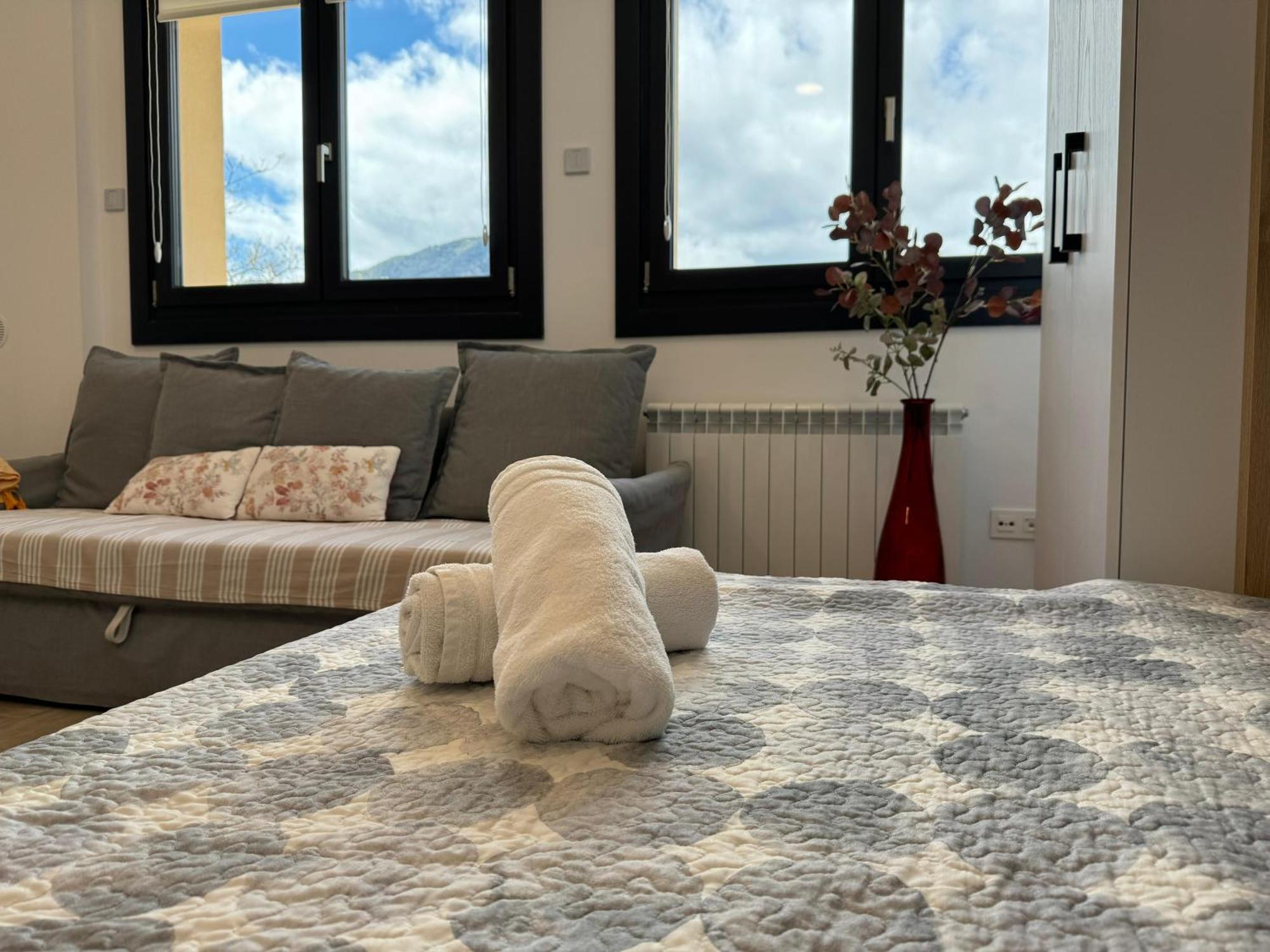 Apartamentos Montejurra Ayegui Luaran gambar