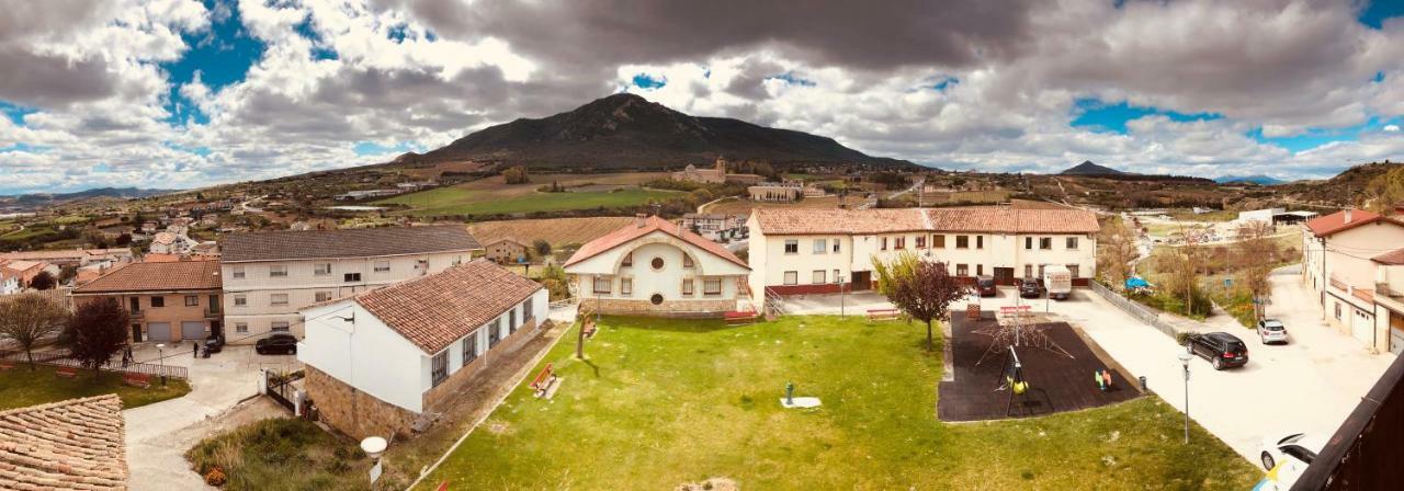 Apartamentos Montejurra Ayegui Luaran gambar